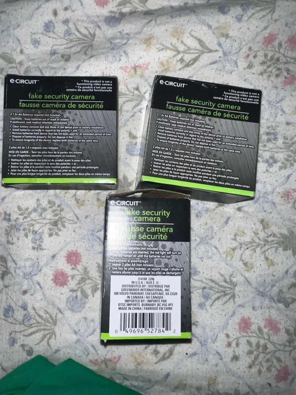 Faux surveillance Fake security cameras battery operated x3